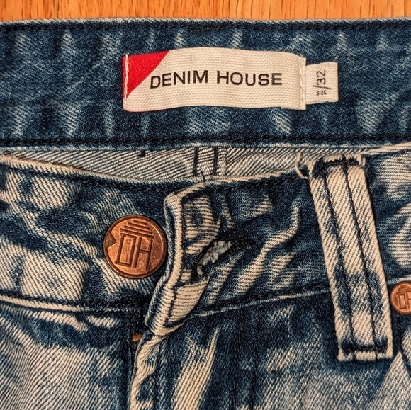 Denim House Light Faded Riped Denim Jeans - Picture 3 of 10